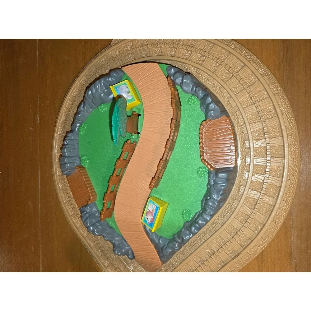 Fisher-Price GeoTrax Zoo Train Set Folding Track Engines Figures Lion Safari